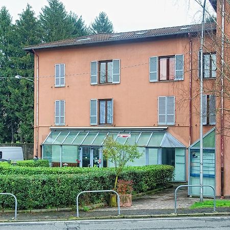 Victoria Hotels Carso Camnago Volta Екстериор снимка