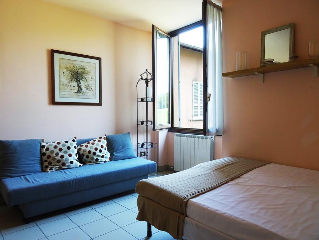 Victoria Hotels Carso Camnago Volta Екстериор снимка