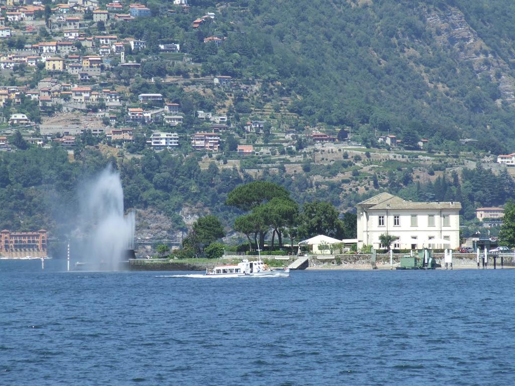 Victoria Hotels Carso Camnago Volta Екстериор снимка
